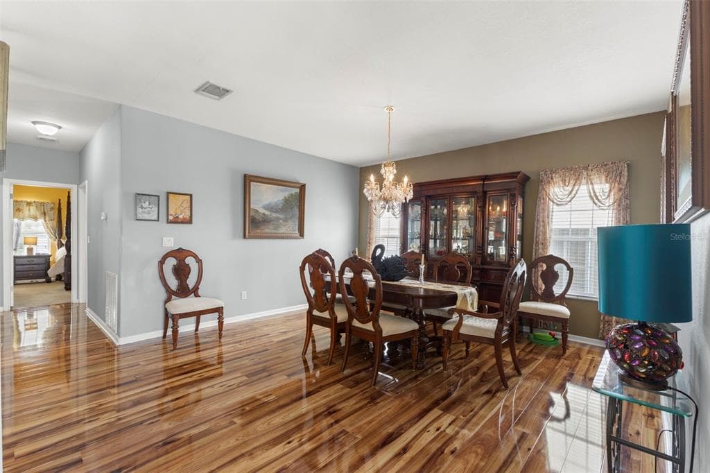124 AMERICANA COURT NE 214 photo 11