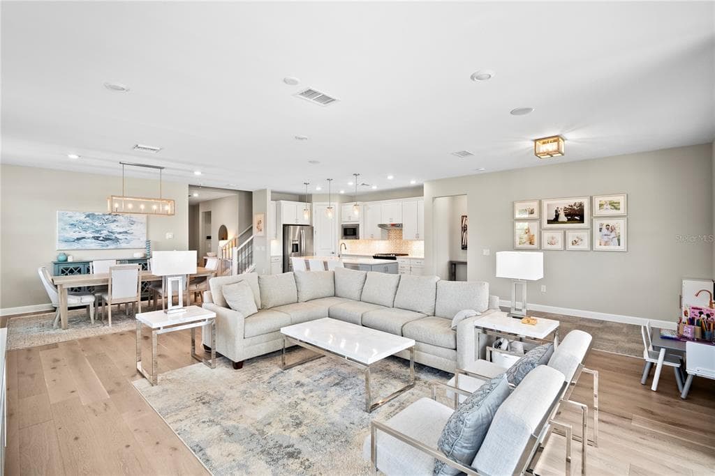 12537 AQUA RESERVE COURT photo 4