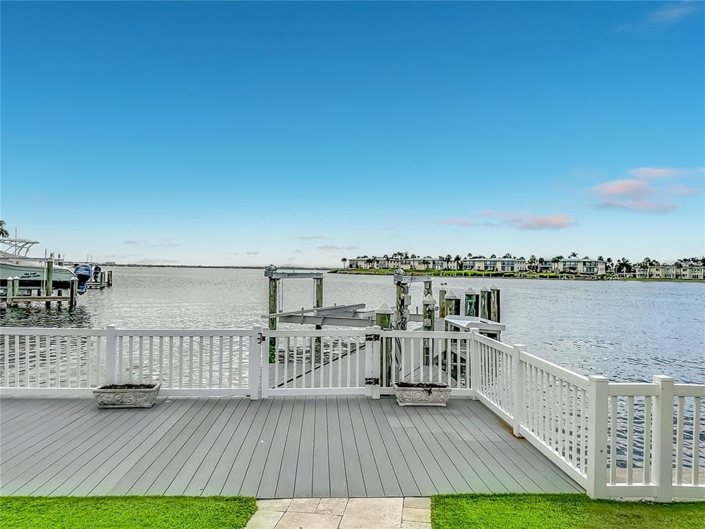 605 KEY ROYALE DRIVE photo 18