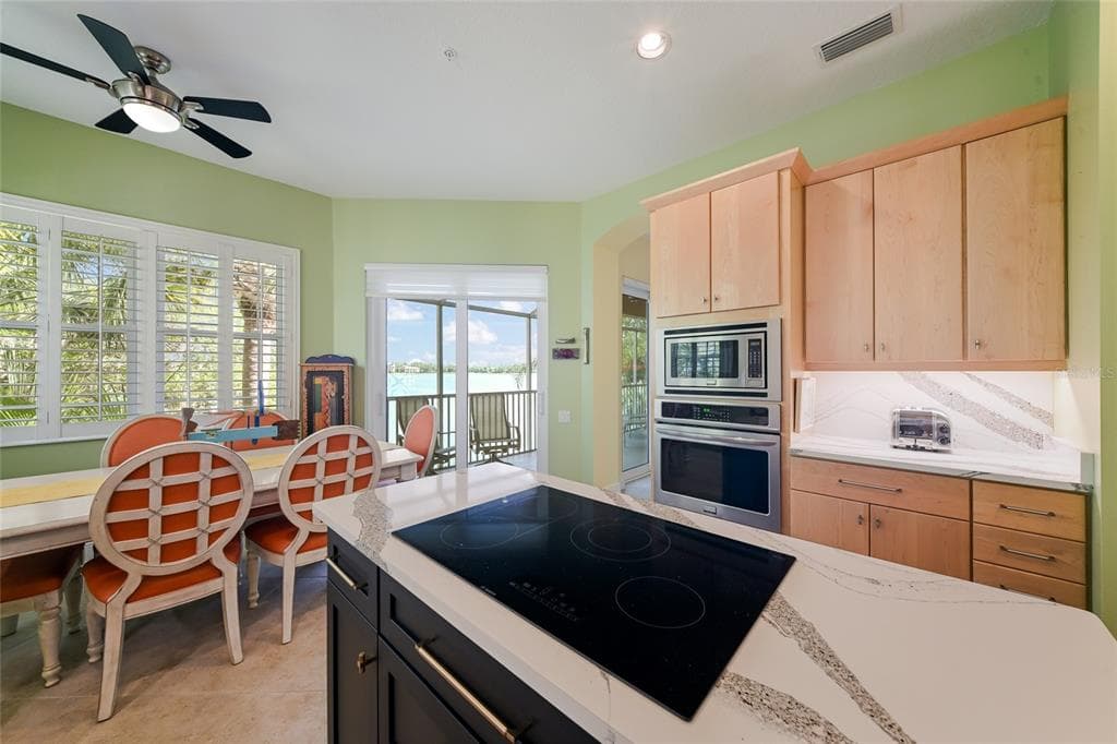 6435 MOORINGS POINT CIRCLE 201 photo 18