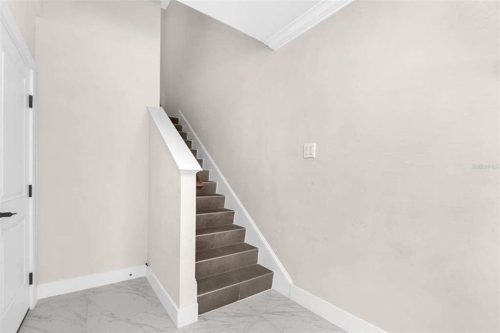 1617 SEAHAVEN DRIVE 506 photo 8