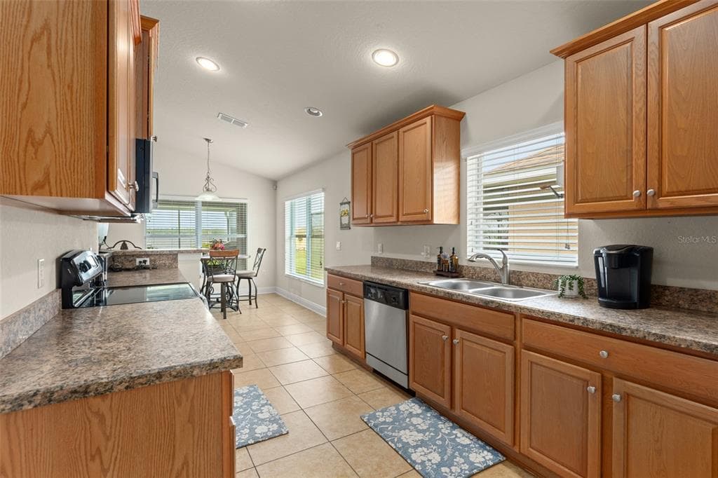 4111 ISLAND LAKES DRIVE photo 19