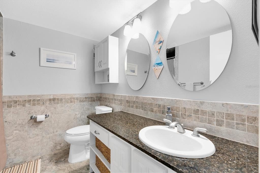 719 PINELLAS BAYWAY S 110 photo 20