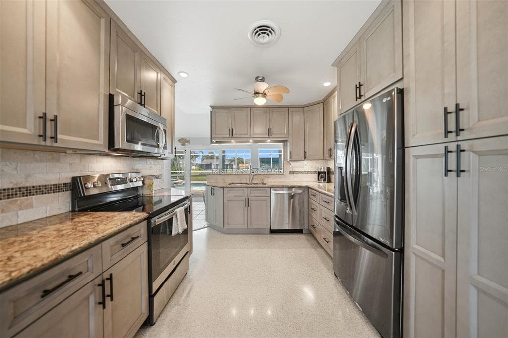1433 LEMON BAY DRIVE photo 10