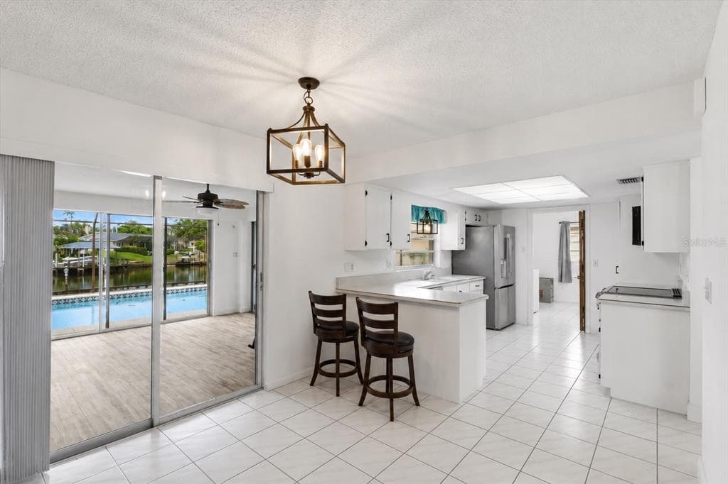 31 FLEMING COURT photo 14