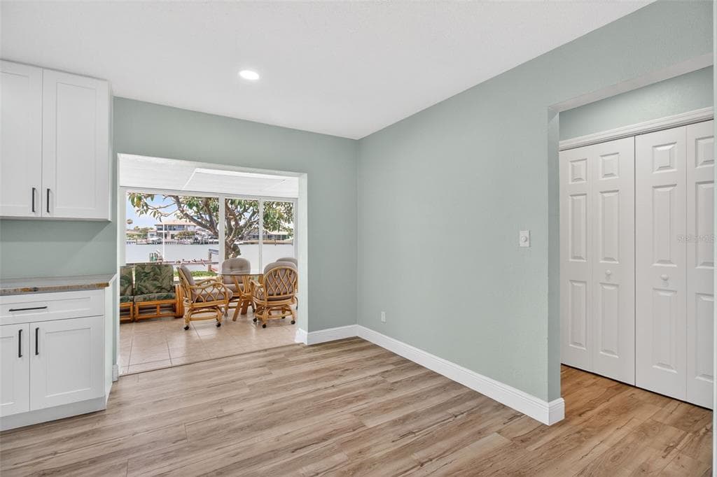 7957 10TH AVENUE S photo 10