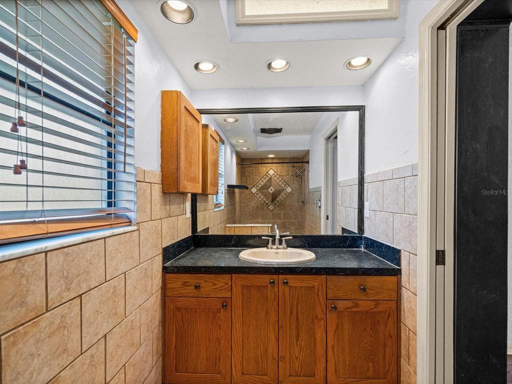 10843 HARBORSIDE DRIVE photo 18