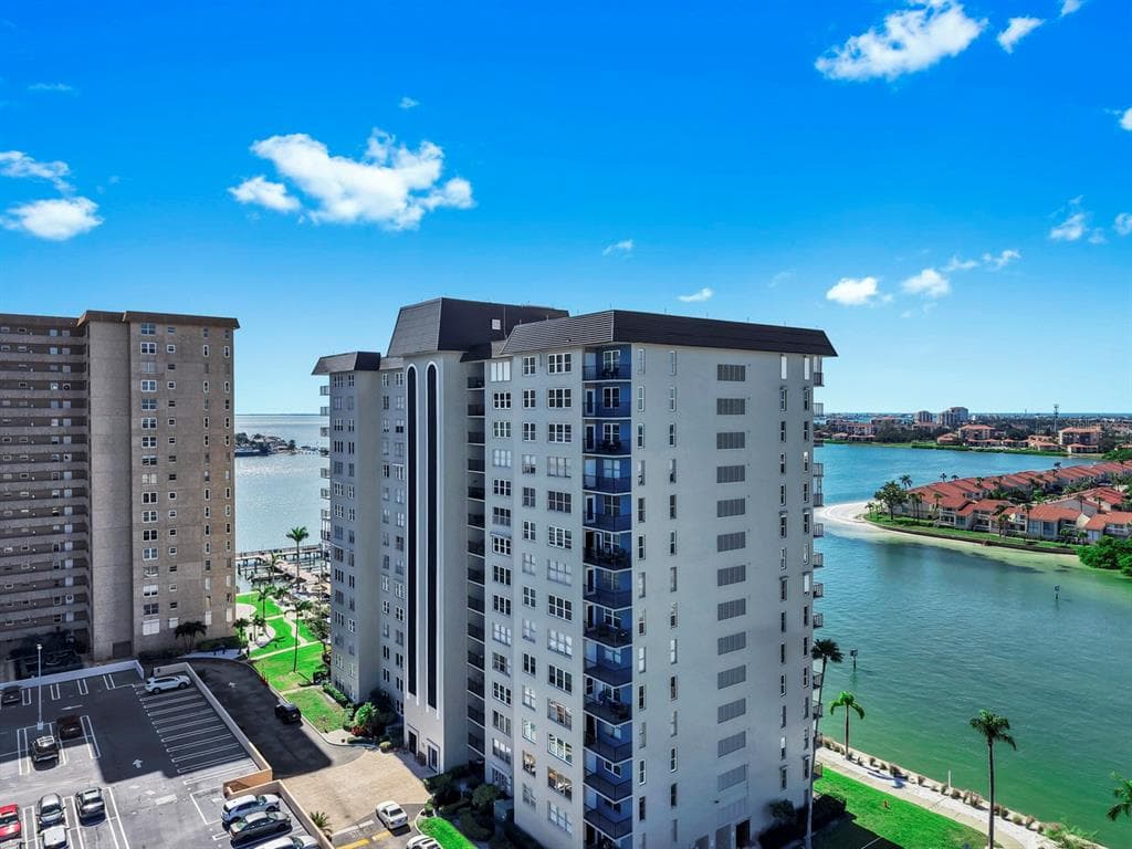 5220 BRITTANY DRIVE S #1501 3