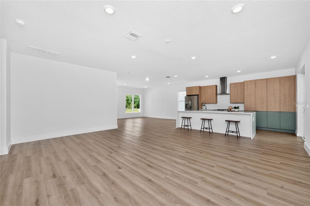 203 REDWOOD ROAD photo 19