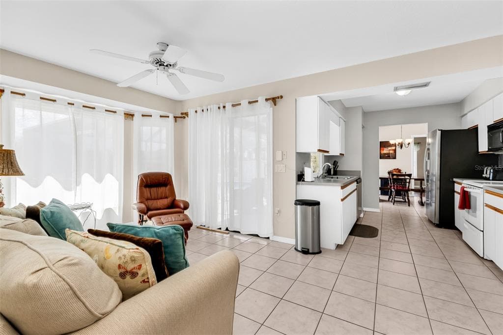 9532 GALAXIE CIRCLE photo 17