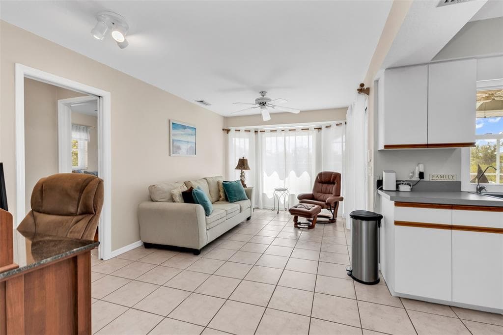 9532 GALAXIE CIRCLE photo 16