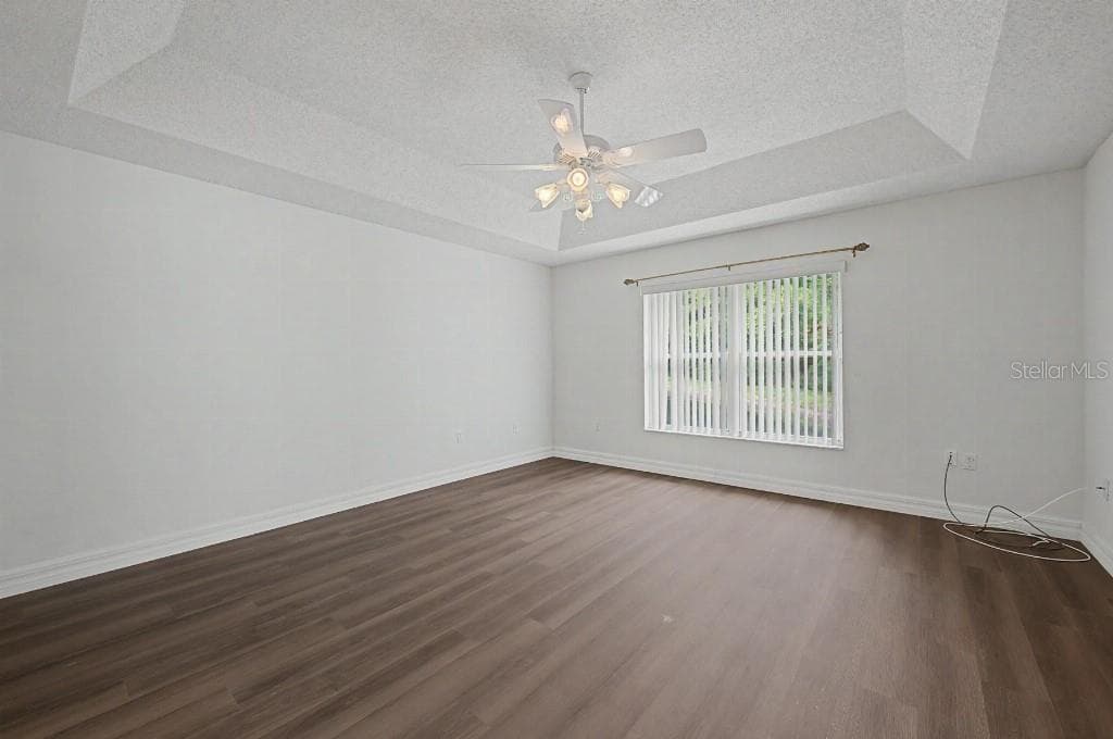 1812 ORCHARDGROVE AVENUE photo 24