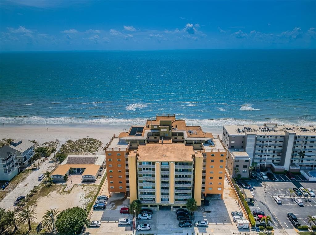 18610 GULF BOULEVARD #610 4