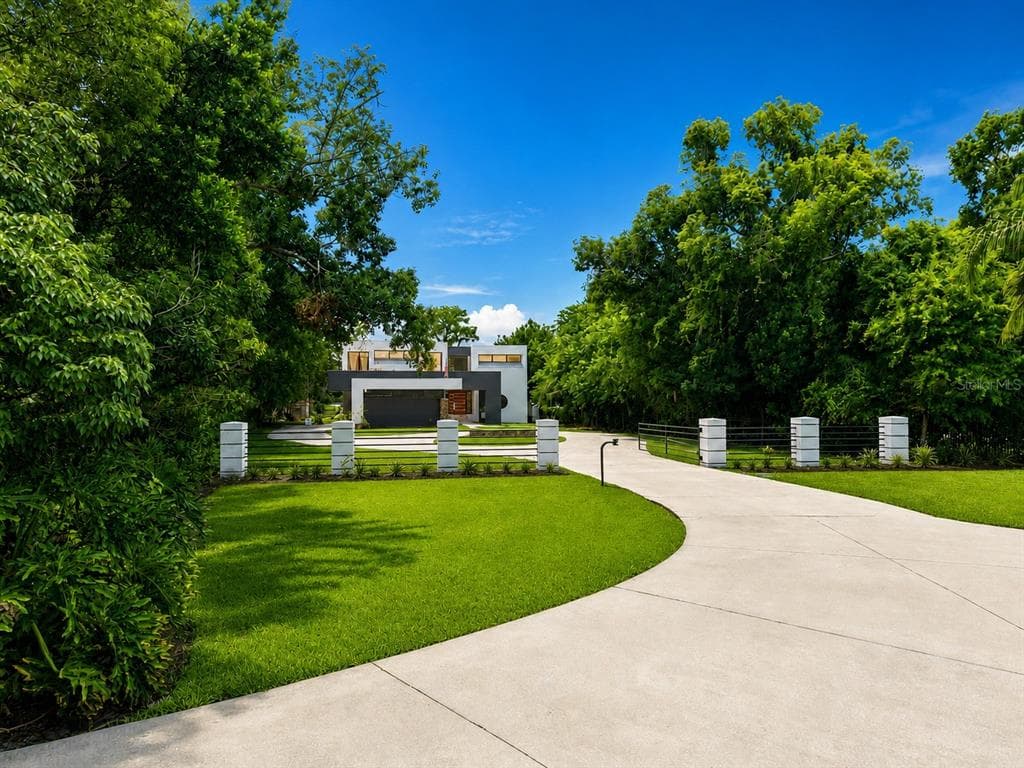 3330 EHRLICH ROAD photo 10