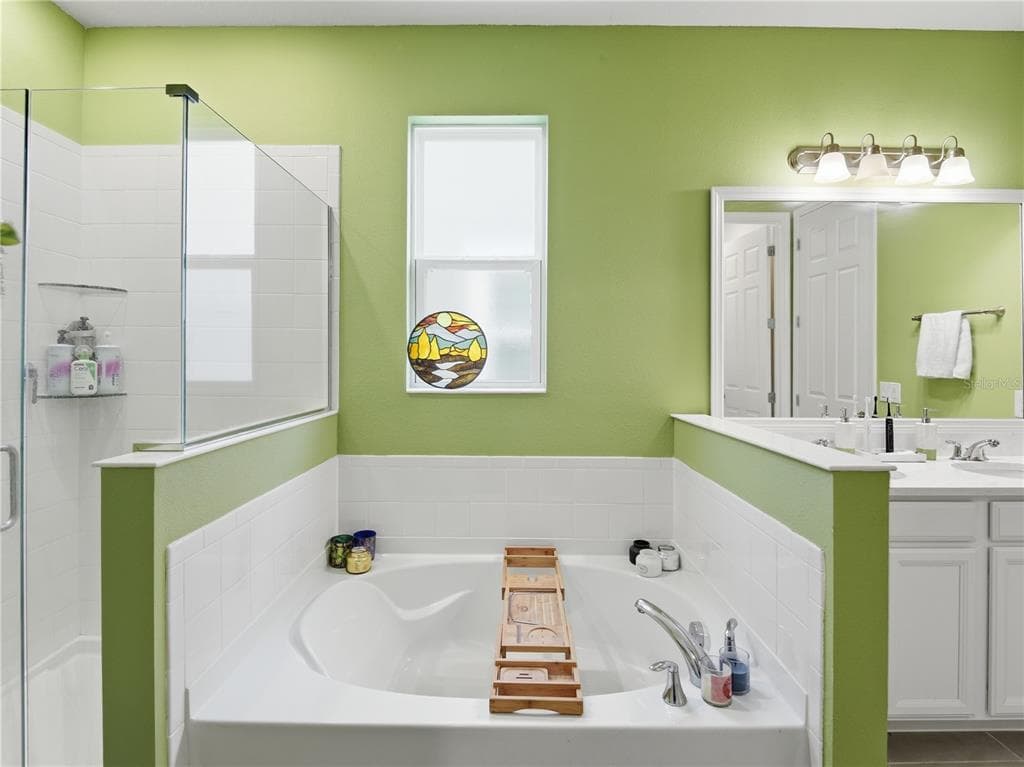 5040 BESSIE COURT photo 15