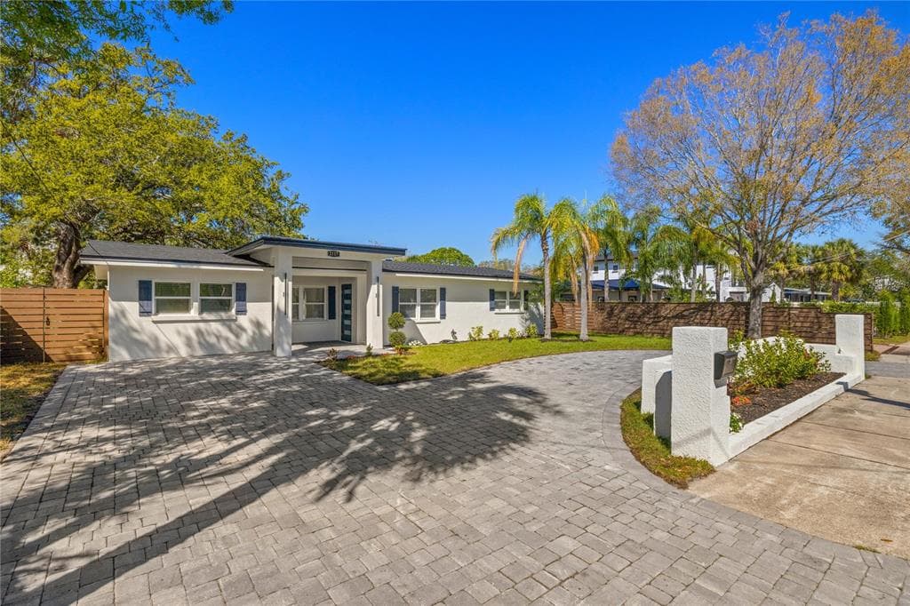 2117 S WEST SHORE BOULEVARD 1