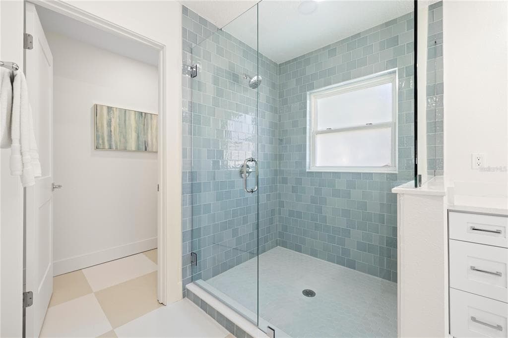 2117 S WEST SHORE BOULEVARD photo 15