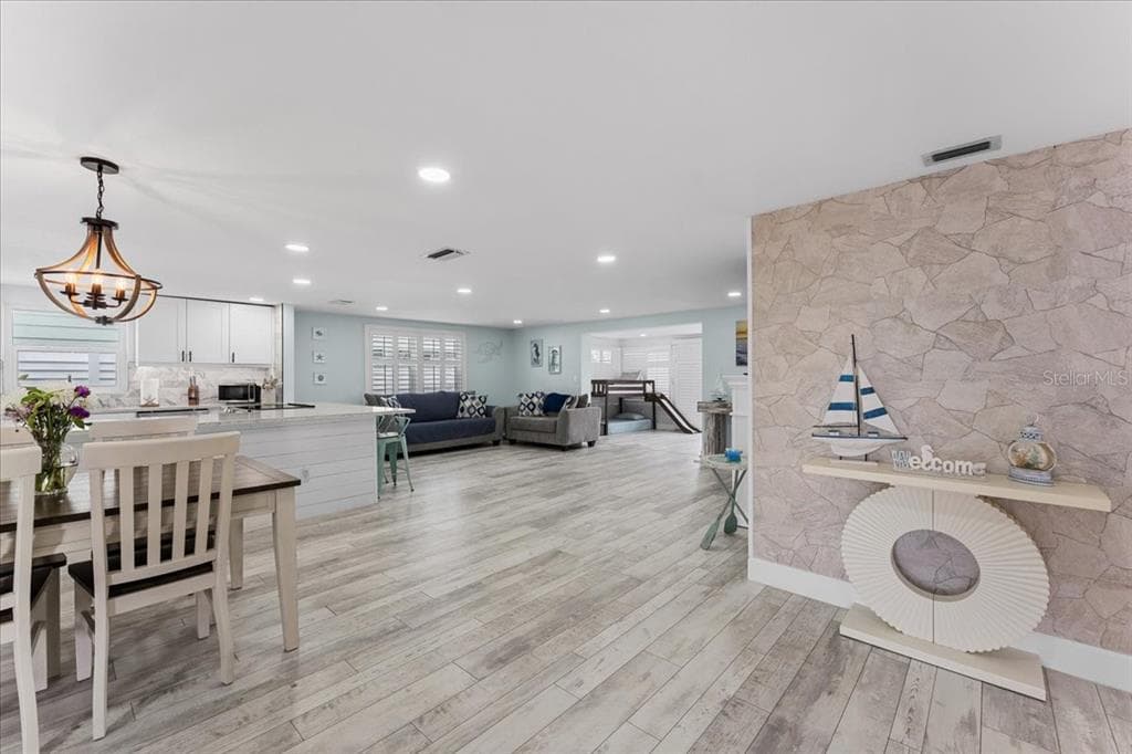 4951 POMPANO DRIVE photo 6