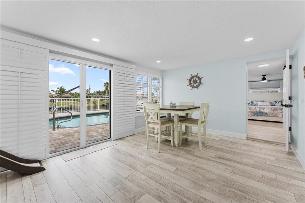 4951 POMPANO DRIVE photo 24