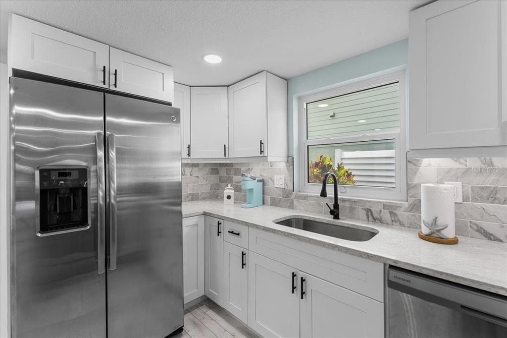 4951 POMPANO DRIVE photo 19