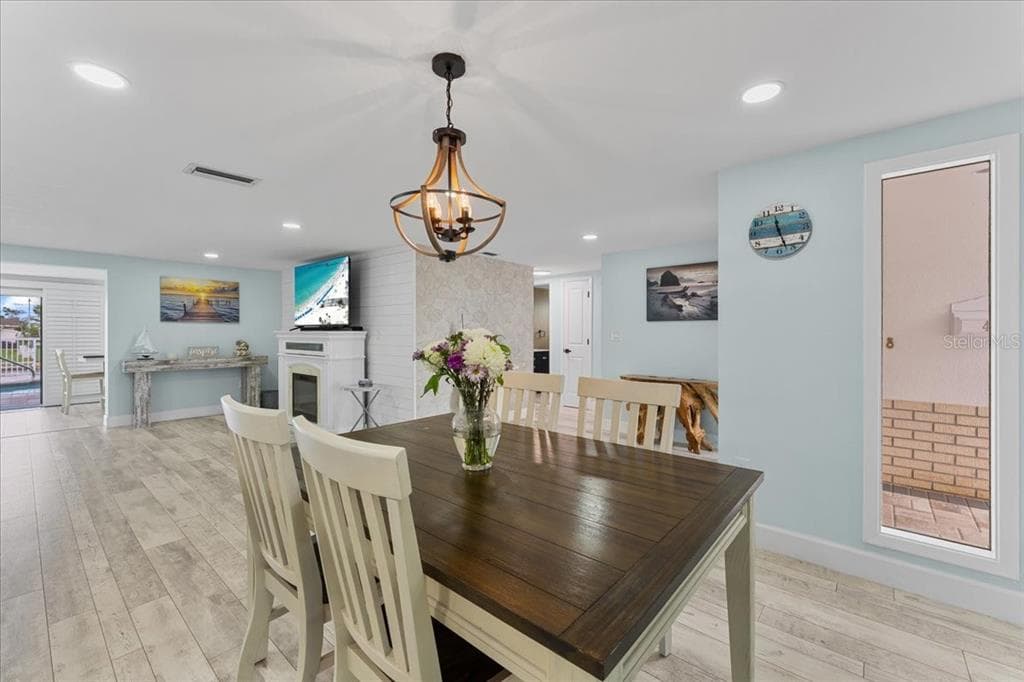 4951 POMPANO DRIVE photo 8
