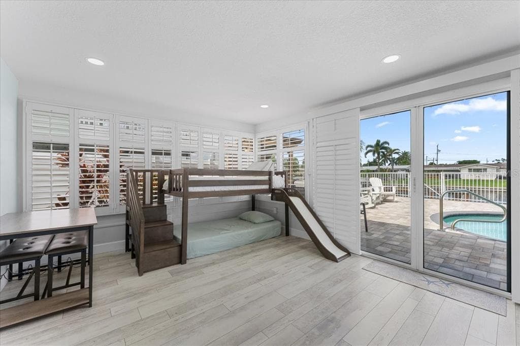 4951 POMPANO DRIVE photo 21