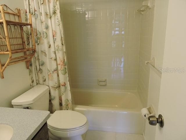 1433 MEDITERRANEAN DRIVE C photo 18