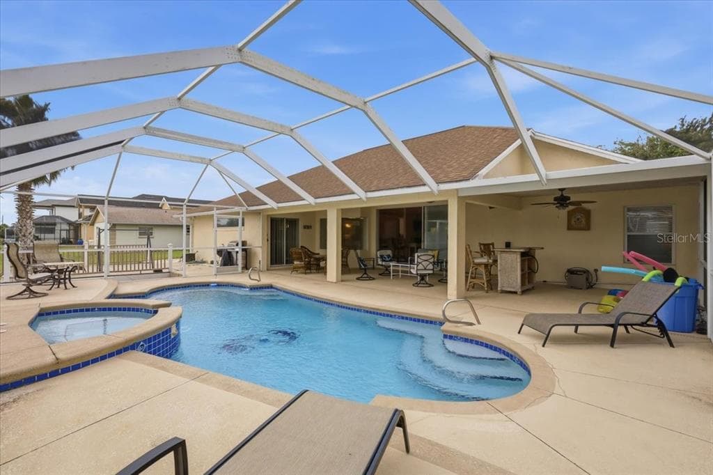 36 CLOVERDALE COURT N 3