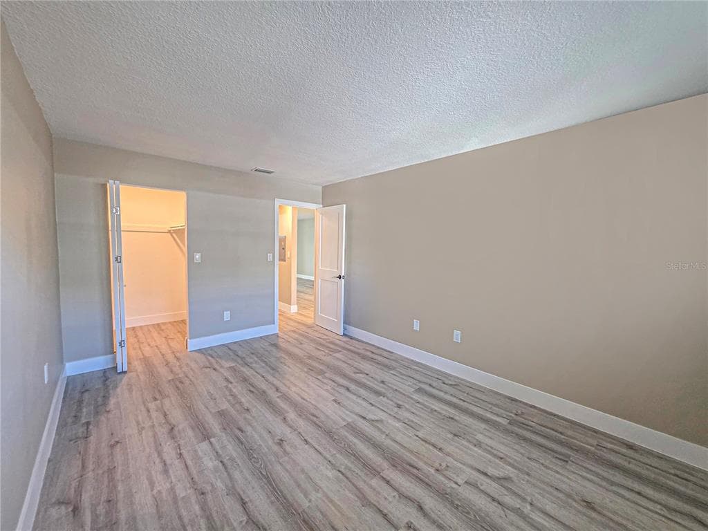 6025 SHORE BOULEVARD S 105 photo 15