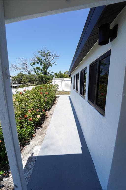 5812 LIVERPOOL DRIVE photo 13
