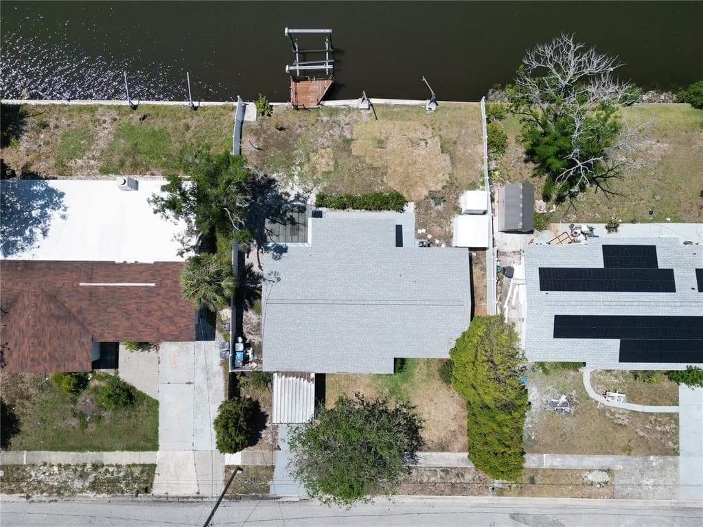5812 LIVERPOOL DRIVE photo 14