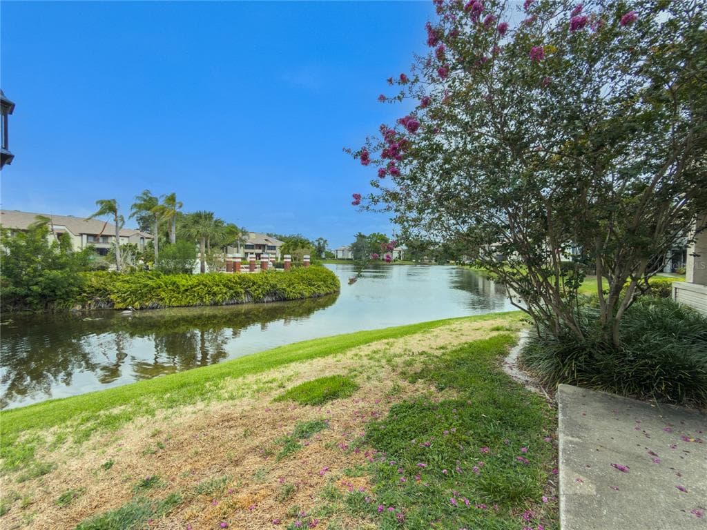 BOULEVARD N photo 25