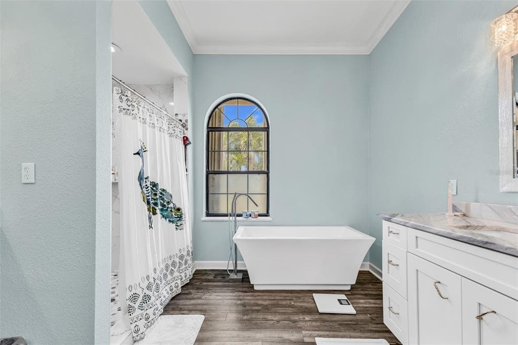 12558 BACCHUS ROAD photo 23