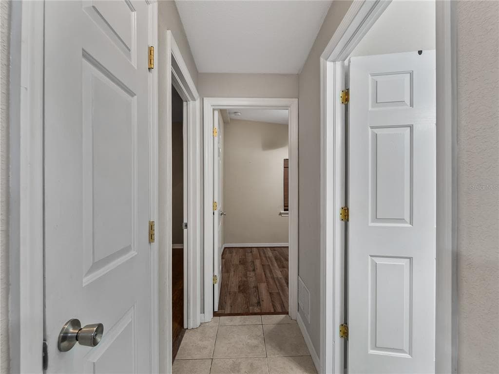 3181 NORMANDY DRIVE photo 21