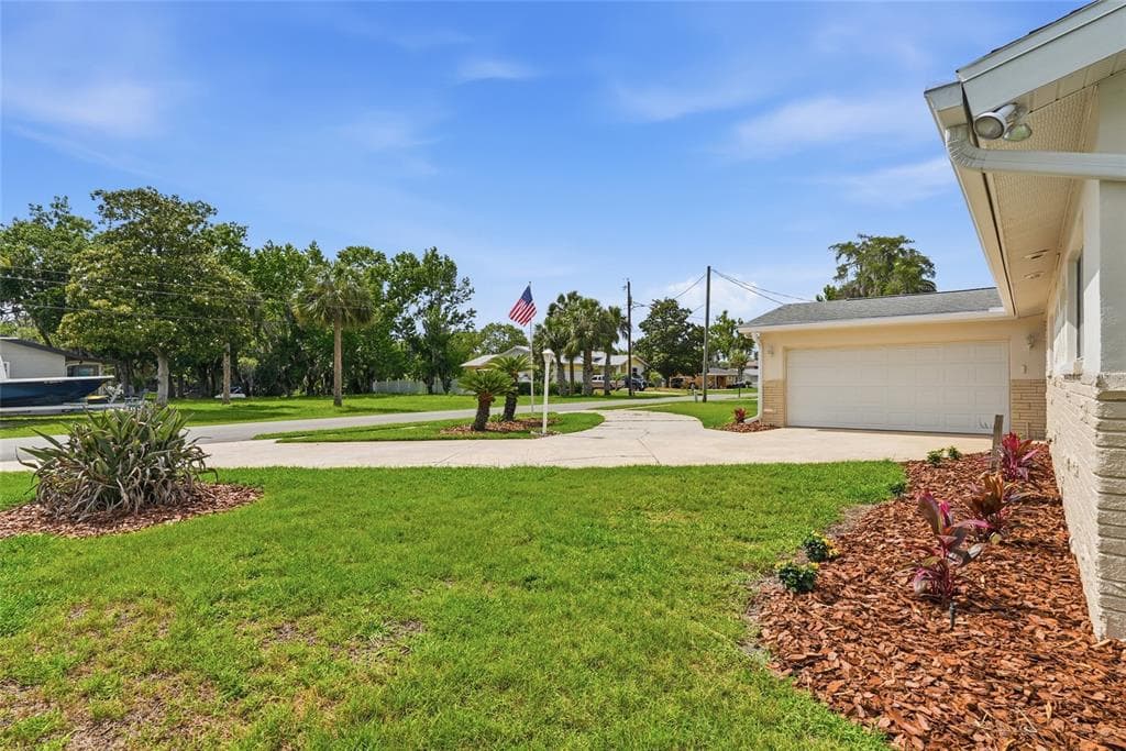 1401 SE PARADISE AVENUE 3