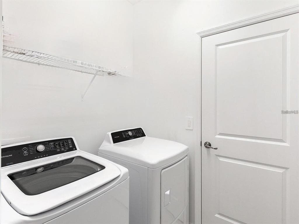 11100 BALFOUR STREET photo 23