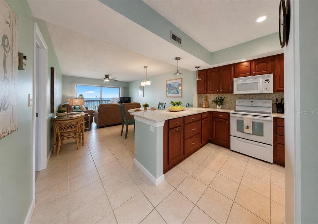 810 BAHIA DEL SOL DRIVE 16 photo 12