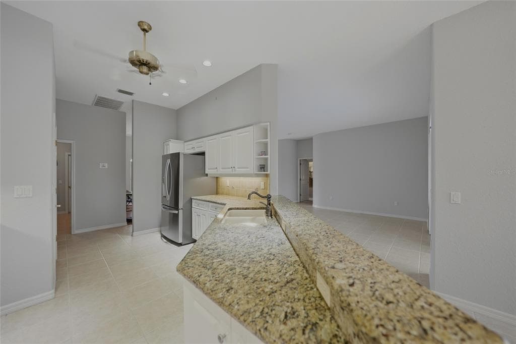 454 MACEDONIA DRIVE photo 15