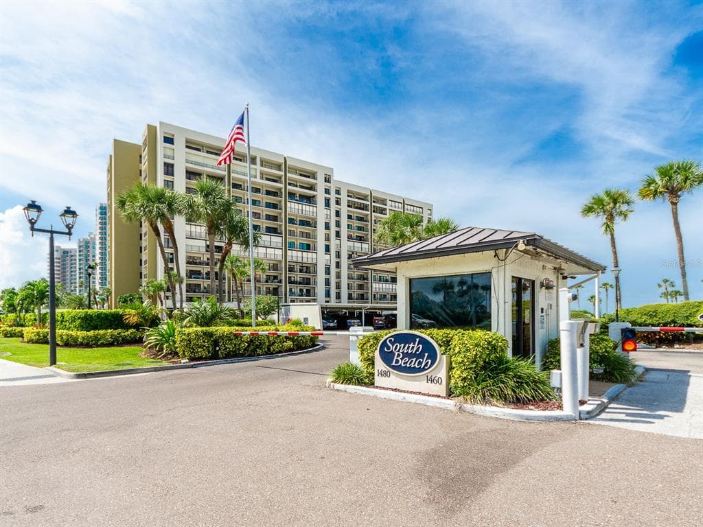 1480 GULF BOULEVARD 612 photo 2