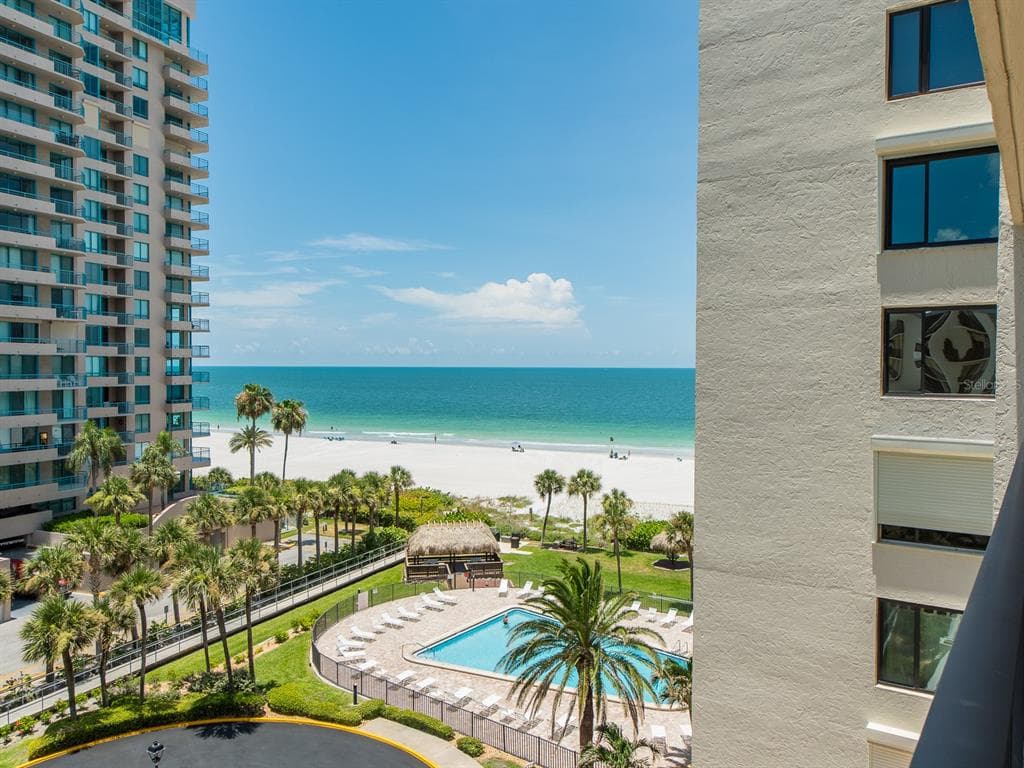 1480 GULF BOULEVARD 612 photo 1