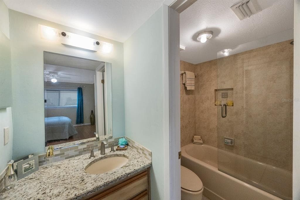 1125 PINELLAS BAYWAY S 305 photo 23