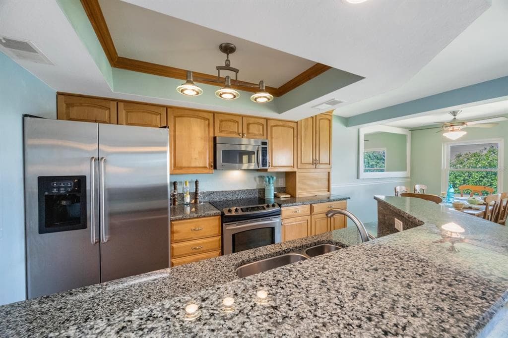 1125 PINELLAS BAYWAY S 305 photo 13