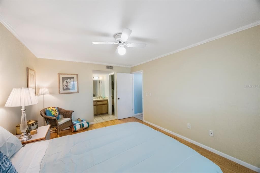 1125 PINELLAS BAYWAY S 305 photo 22