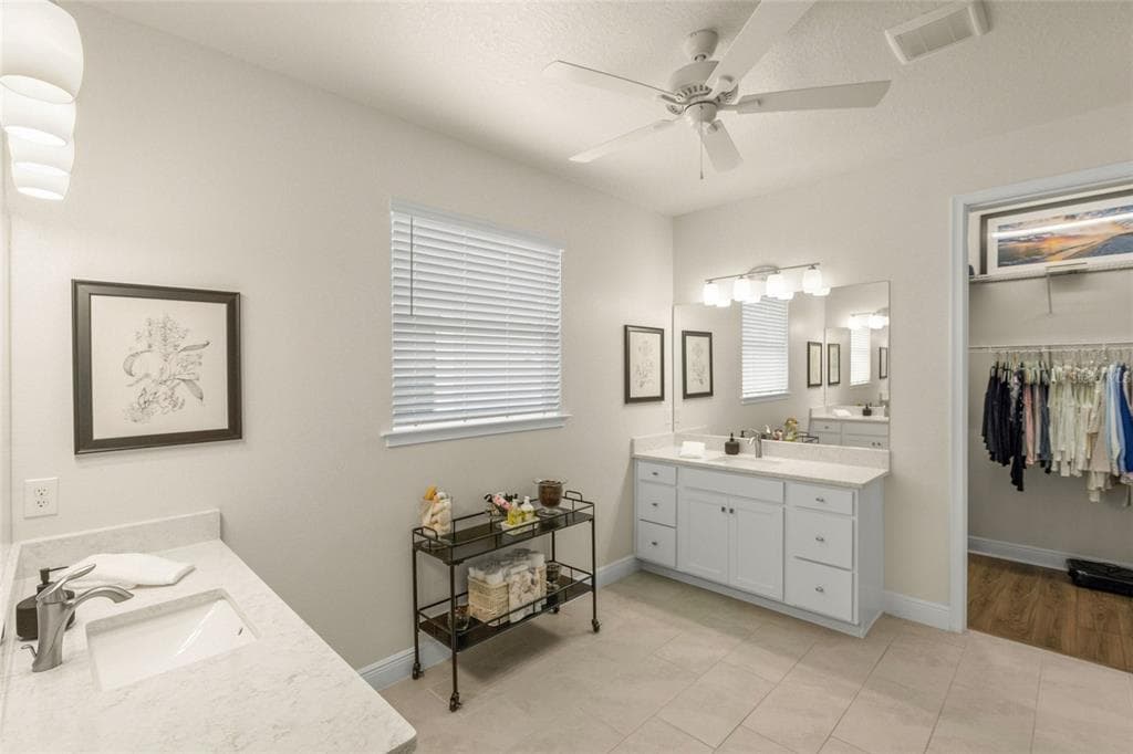 5773 LONG SHORE LOOP photo 16