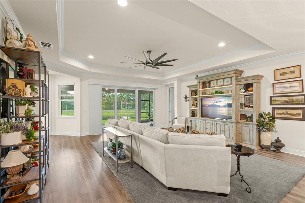 5773 LONG SHORE LOOP photo 11