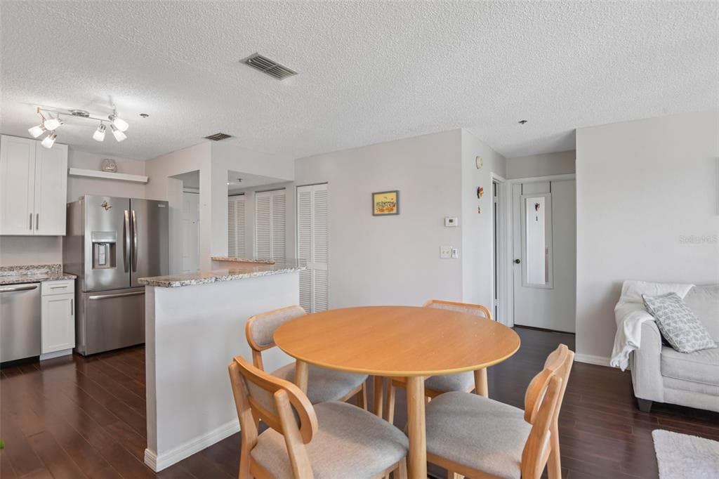 5727 BISCAYNE COURT #209 5