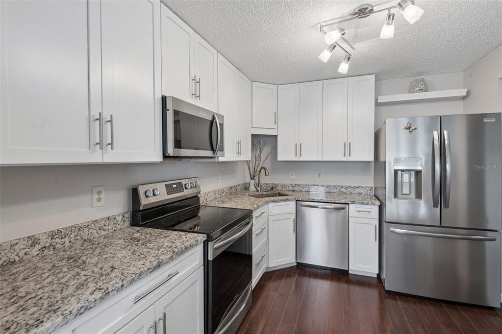 5727 BISCAYNE COURT #209 4