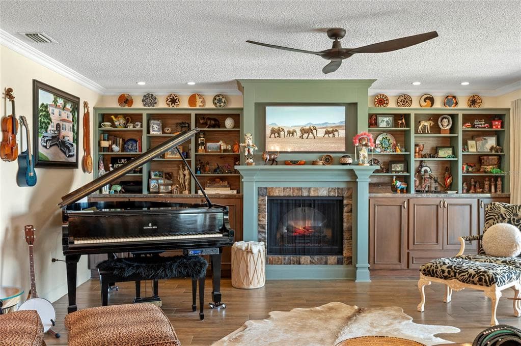 315 N CAUSEWAY C-402 photo 12