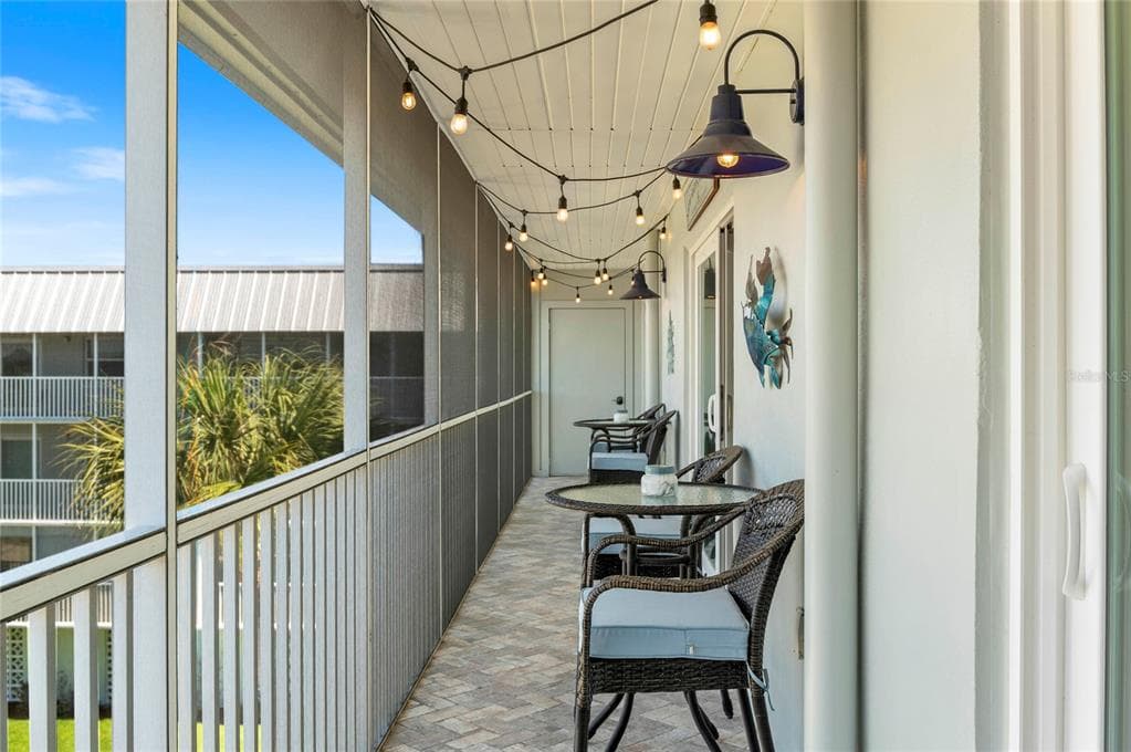 315 N CAUSEWAY C-402 photo 15