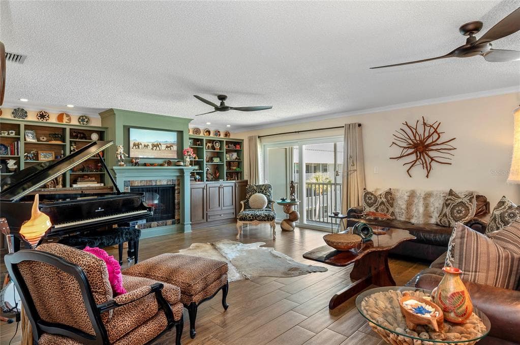 315 N CAUSEWAY C-402 photo 11